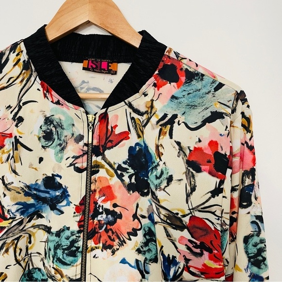 ISLE by Melis Kozan Turkish Rare Lightweight Floral Abstract Zip Up Jacket - Picture 2 of 6